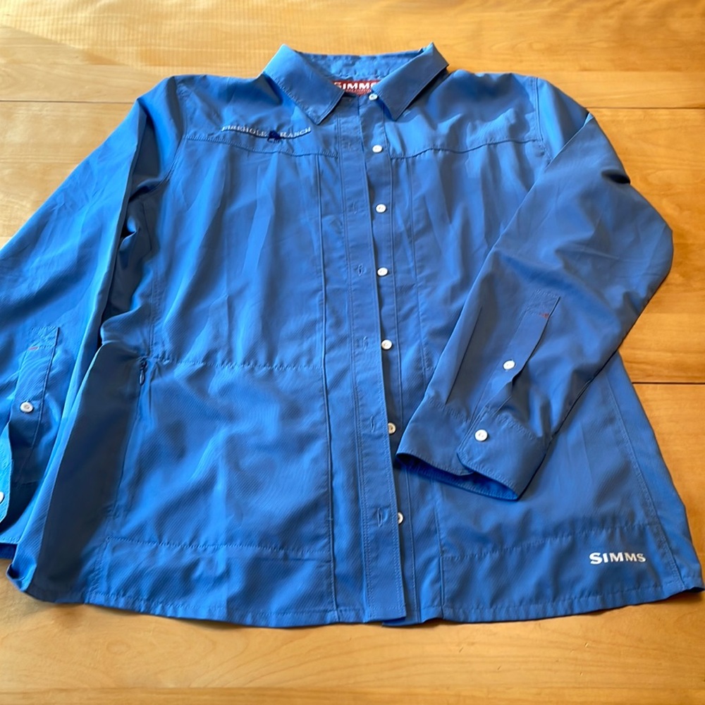Simms Women’s Fly Fishing shirt. Worn once. Firehole Ranch Logo